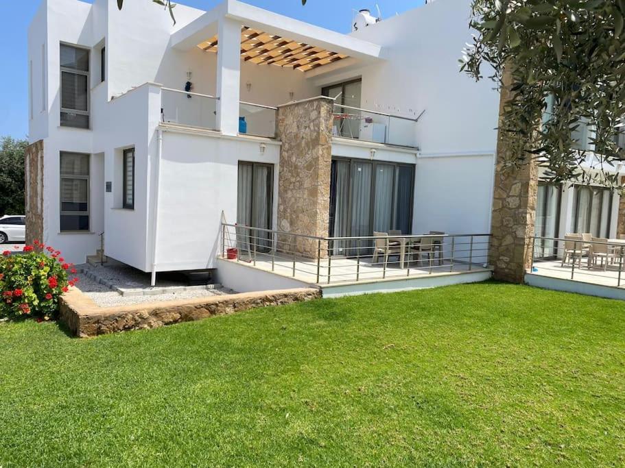 Girne/Zeytinlik 2+1 Muhtesem Terasli Daire Exterior photo